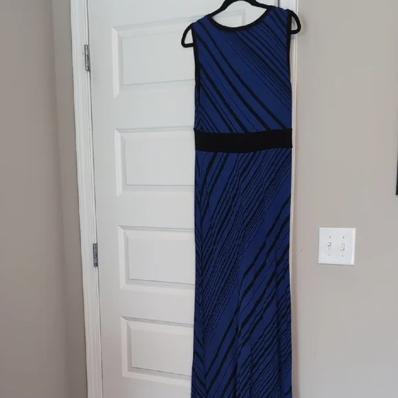 Apt. 9 Blue and Black Patterned Maxi Dress - Picture 4 of 4